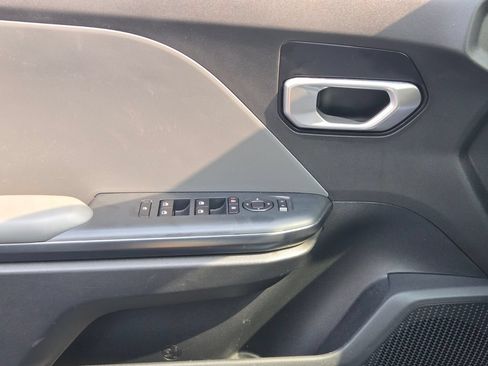Used 2025 Kia K4 FWD image 42