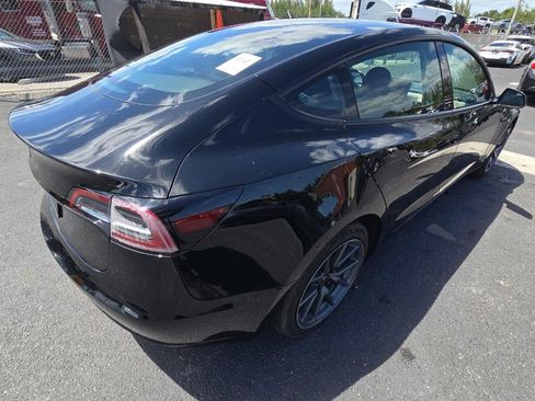 Used 2023 Tesla Model 3 Standard Range image 9