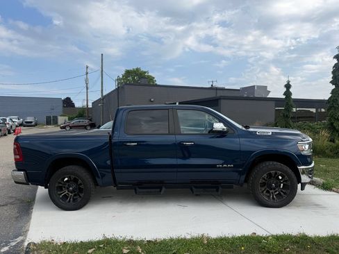 Used 2021 RAM 1500 Laramie AWD/4WD image 4
