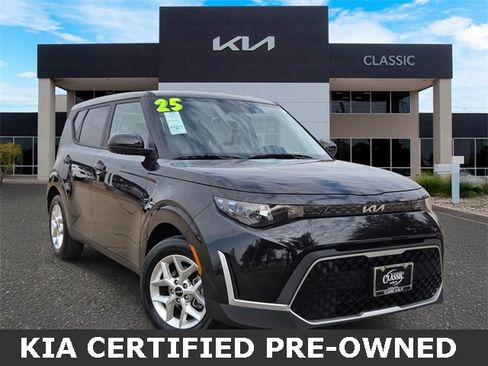 Certified 2025 Kia Soul LX image 1