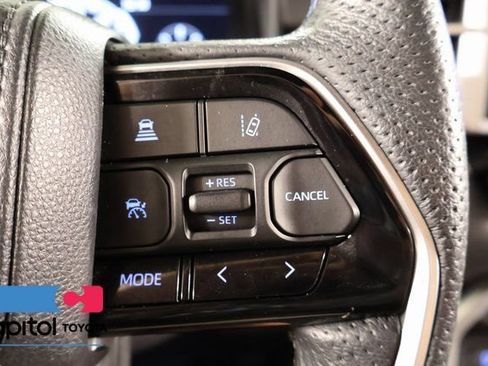 Used 2023 Toyota Tundra Platinum AWD/4WD image 18