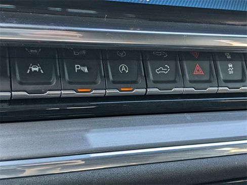 Used 2024 Chevrolet Silverado 1500 High Country image 26