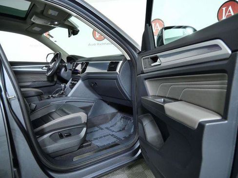 Used 2023 Volkswagen Atlas SEL Premium AWD/4WD image 11