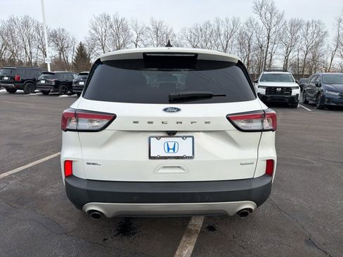Used 2020 Ford Escape SEL image 3