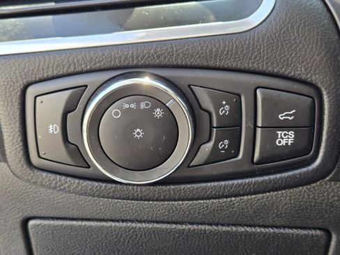 Used 2023 Ford Edge Titanium AWD/4WD image 20