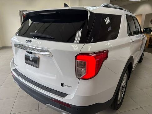 Used 2023 Ford Explorer Limited image 7