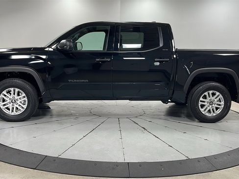 Used 2025 Toyota Tundra SR5 image 8