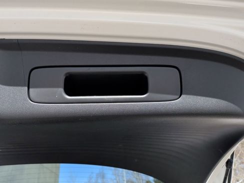 Certified 2025 Honda HR-V Sport image 10