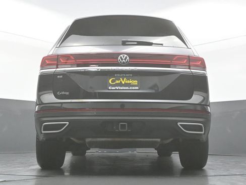 Used 2024 Volkswagen Atlas SE w/ Panoramic Sunroof Package FWD image 49