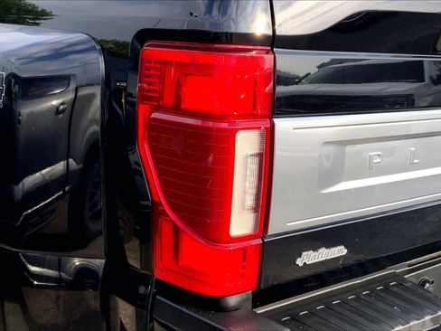 Certified 2020 Ford F450 Platinum w/ FX4 Off-Road Package AWD/4WD image 26