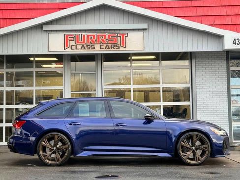 Used 2021 Audi RS 6 w/ Executive Package image 2