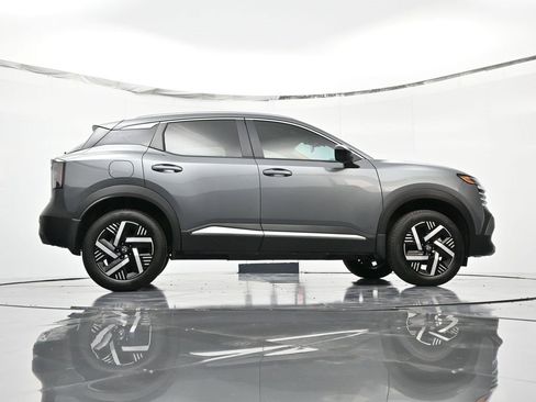New 2026 Nissan Kicks SV image 38