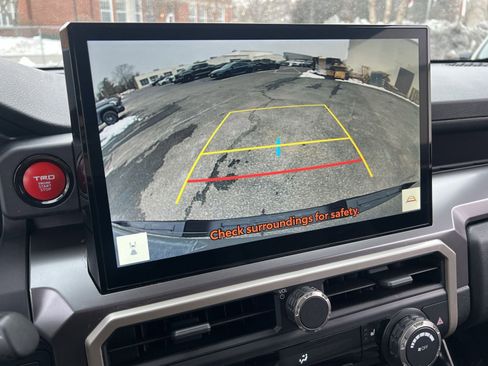 Used 2024 Toyota Tacoma TRD Sport image 17