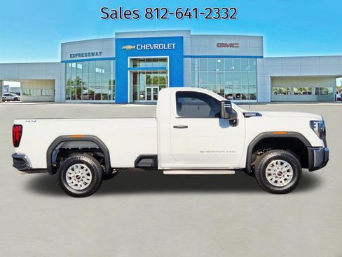 Used 2024 GMC Sierra 2500 Pro w/ Convenience Package AWD/4WD image 8
