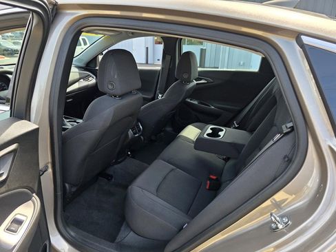 Used 2023 Chevrolet Malibu LT FWD image 23