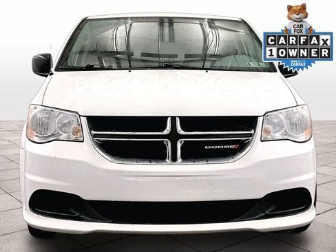 Used 2019 Dodge Grand Caravan SE FWD image 4
