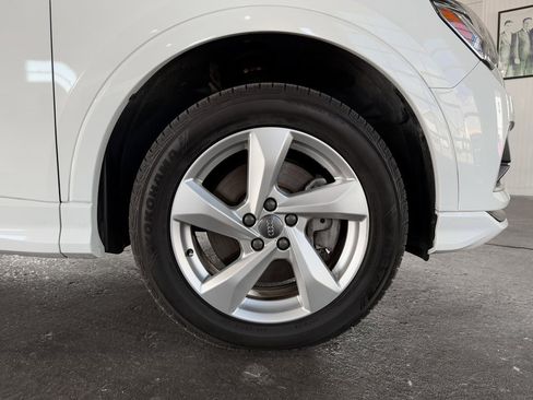 Used 2020 Audi Q3 2.0T Premium Plus w/ Premium Plus Package image 6