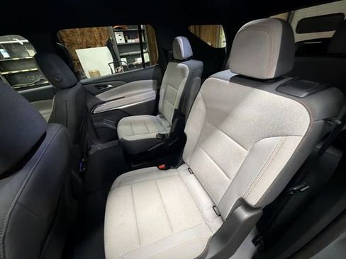 Certified 2025 Chevrolet Traverse LT image 26