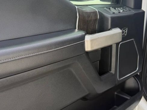 Used 2021 Ford F250 Lariat w/ Lariat Ultimate Package image 10