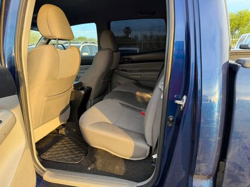 Used 2014 Toyota Tacoma 4x4 Double Cab w/ TRD Off-Road Package image 6