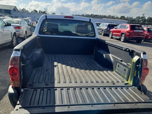 Used 2013 Toyota Tacoma 2WD Regular Cab image 8