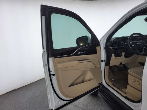 Used 2024 Cadillac Escalade Premium Luxury w/ LPO, Floor Liner Package AWD/4WD image 20