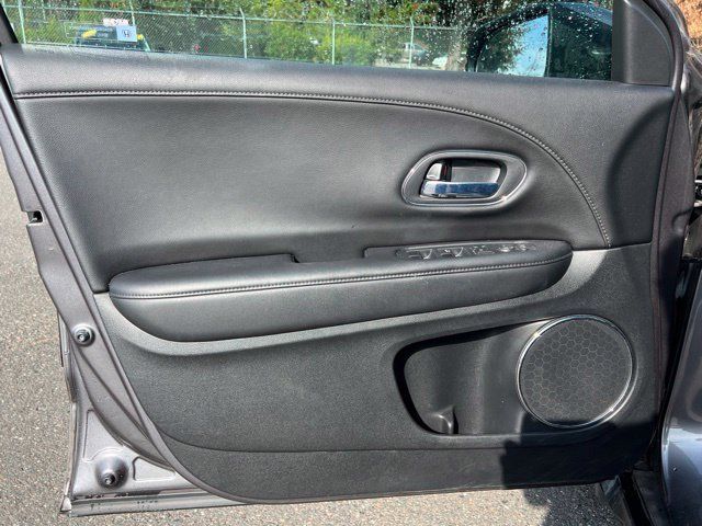 Used 2017 Honda HR-V EX-L image 10