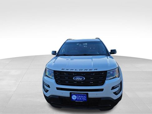 Used 2016 Ford Explorer Sport w/ Equipment Group 401A image 3