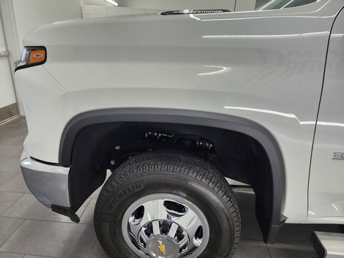 Used 2024 Chevrolet Silverado 3500 LTZ w/ LTZ Convenience Package image 38