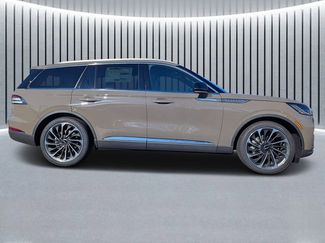 New 2026 Lincoln Aviator Reserve video 2