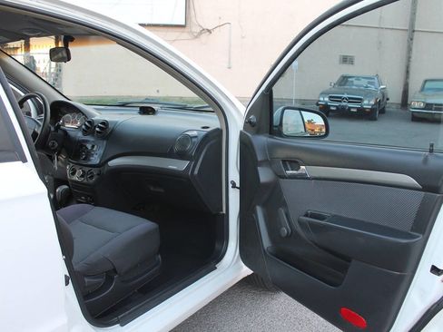 Used 2007 Chevrolet Aveo LS FWD image 31