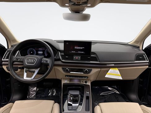 Used 2025 Audi Q5 2.0T Premium Plus w/ Premium Plus Package AWD/4WD image 15