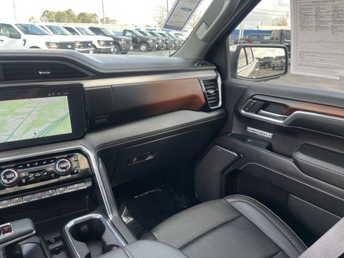 Used 2024 GMC Sierra 1500 Denali w/ Technology Package image 36