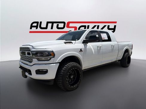 Used 2022 RAM 2500 Limited w/ Night Edition AWD/4WD image 1
