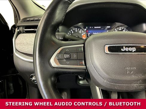 Used 2022 Jeep Compass Latitude AWD/4WD image 11