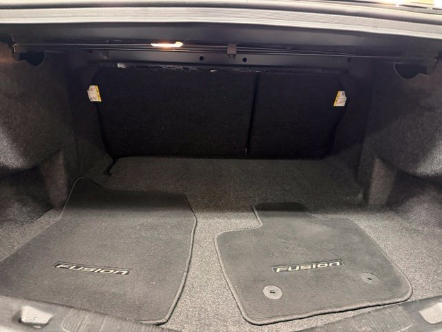 Used 2019 Ford Fusion SE FWD image 33