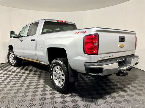 Used 2015 Chevrolet Silverado 2500 LT w/ LT Convenience Package AWD/4WD image 9