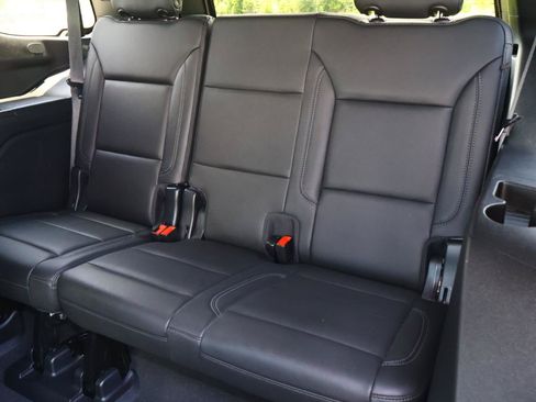 Used 2021 Chevrolet Tahoe Z71 AWD/4WD image 22