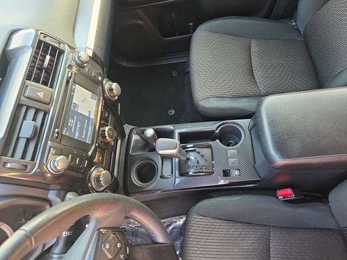 Used 2018 Toyota 4Runner TRD Off-Road AWD/4WD image 25