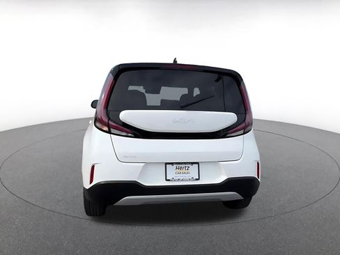 Used 2025 Kia Soul LX w/ LX Technology Package image 11