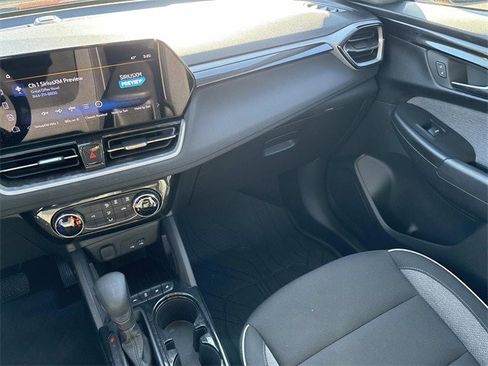 Used 2025 Chevrolet TrailBlazer LT image 15