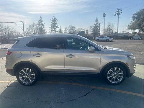 Used 2015 Lincoln MKC Sport Utility 4D w/ Equipment Group 101A Select image 8