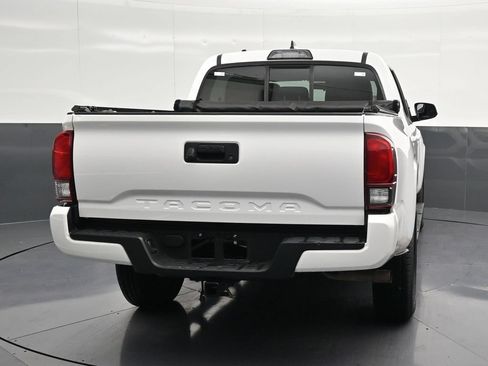 Used 2019 Toyota Tacoma SR w/ SR Convenience Package RWD image 2