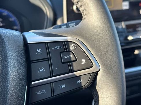 Used 2025 Toyota Grand Highlander FWD image 28