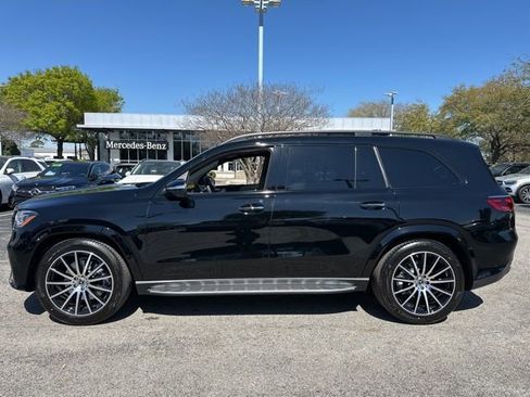 New 2026 Mercedes-Benz GLS 450 4MATIC image 3