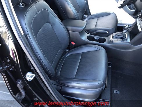 Used 2021 Hyundai Kona Ultimate AWD/4WD image 24