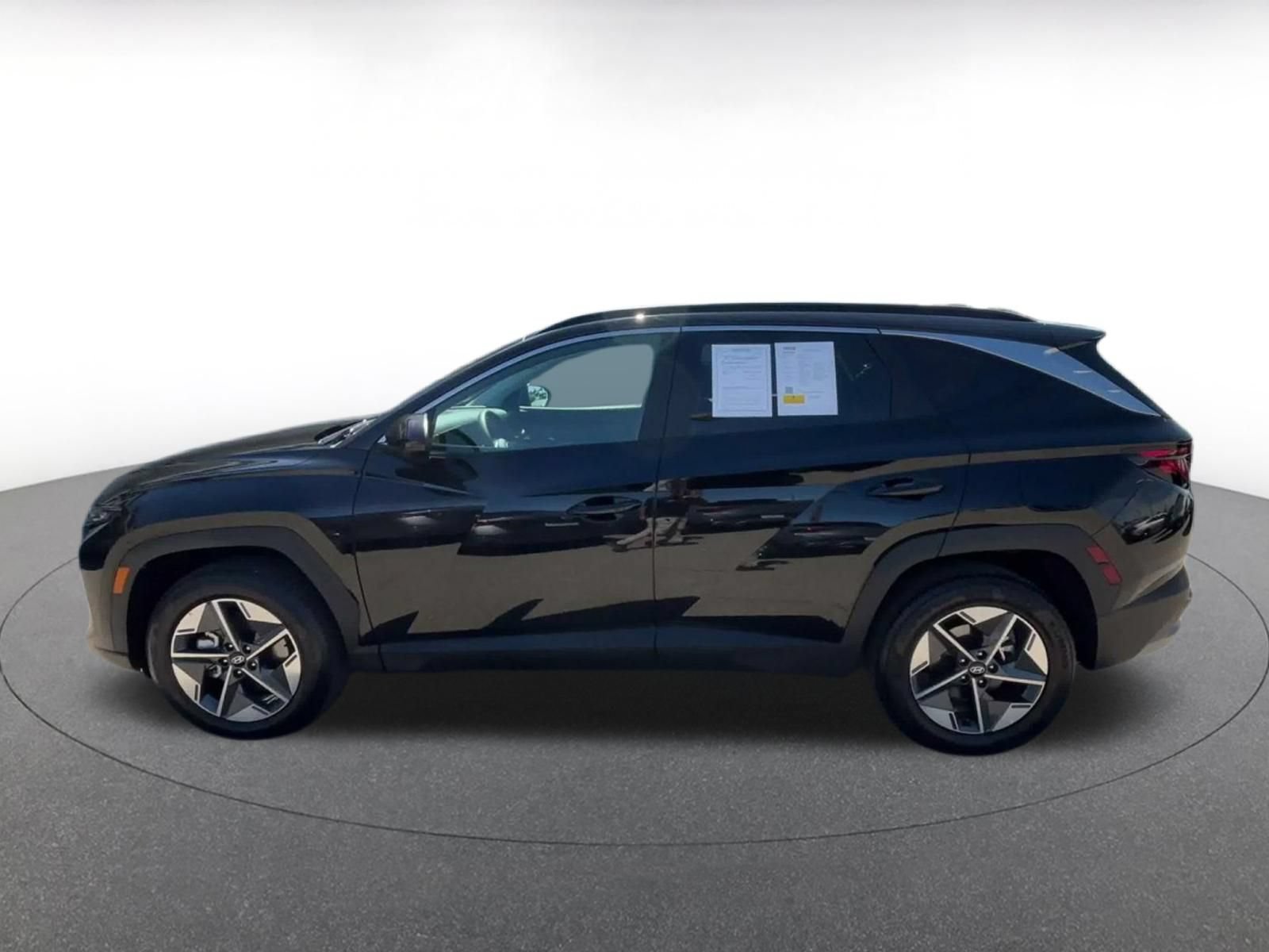 Used 2026 Hyundai Tucson SEL Plus AWD/4WD image 8