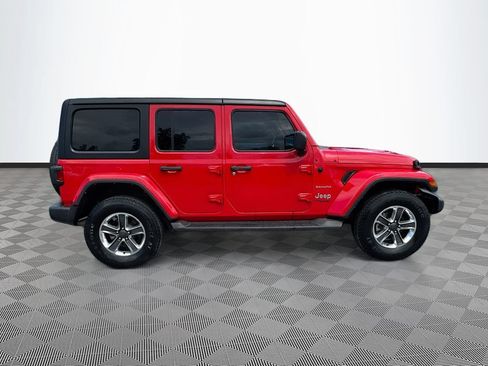 Certified 2022 Jeep Wrangler Unlimited Sahara AWD/4WD image 5