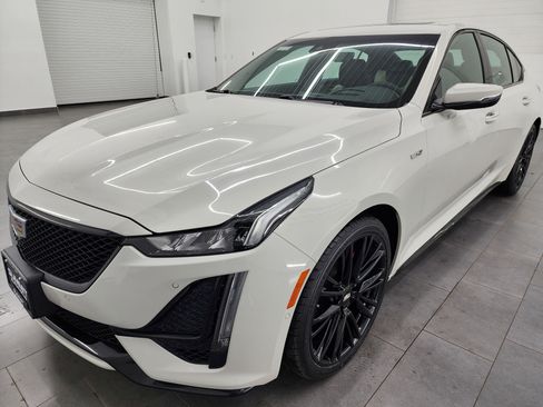 Used 2021 Cadillac CT5 V w/ Premium Package image 7