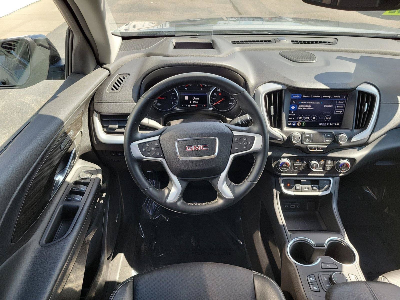 Used 2024 GMC Terrain SLT w/ Infotainment Package II AWD/4WD image 10